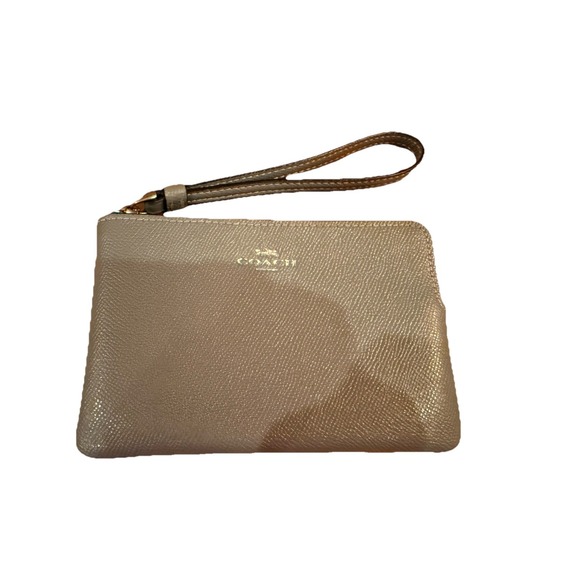 Coach Handbags - Coach‎ Corner Zip Wristlet Wallet Taupe Crossgrain Leather Bag Chic